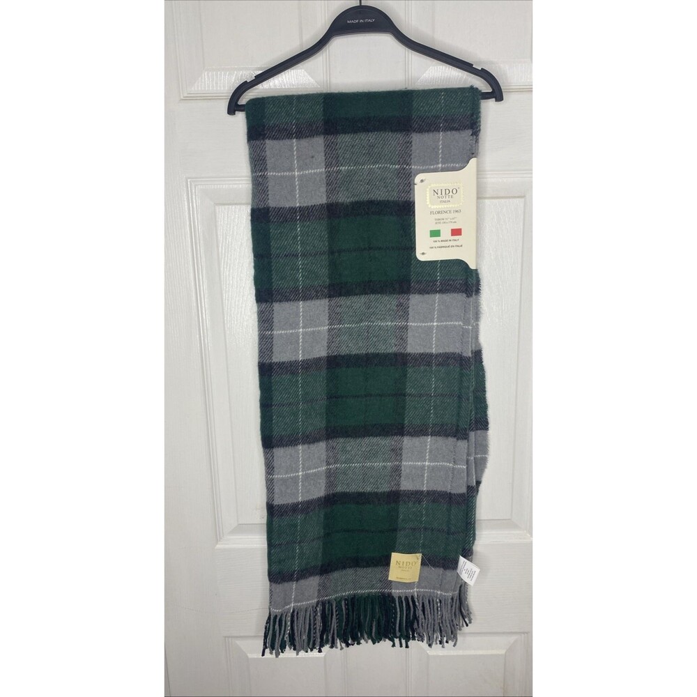 Nido Notte Italia Green Tartan Plaid 51" x 67" Throw Blanket  New with Tags